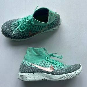 Nike Lunar Epic flyknit shield running/training shoes. Size 8.5. Sea foam green.